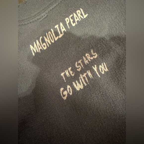 Magnolia Pearl Hi-Lo Francis Full Moon Sweatshirt - Picture 5 of 9